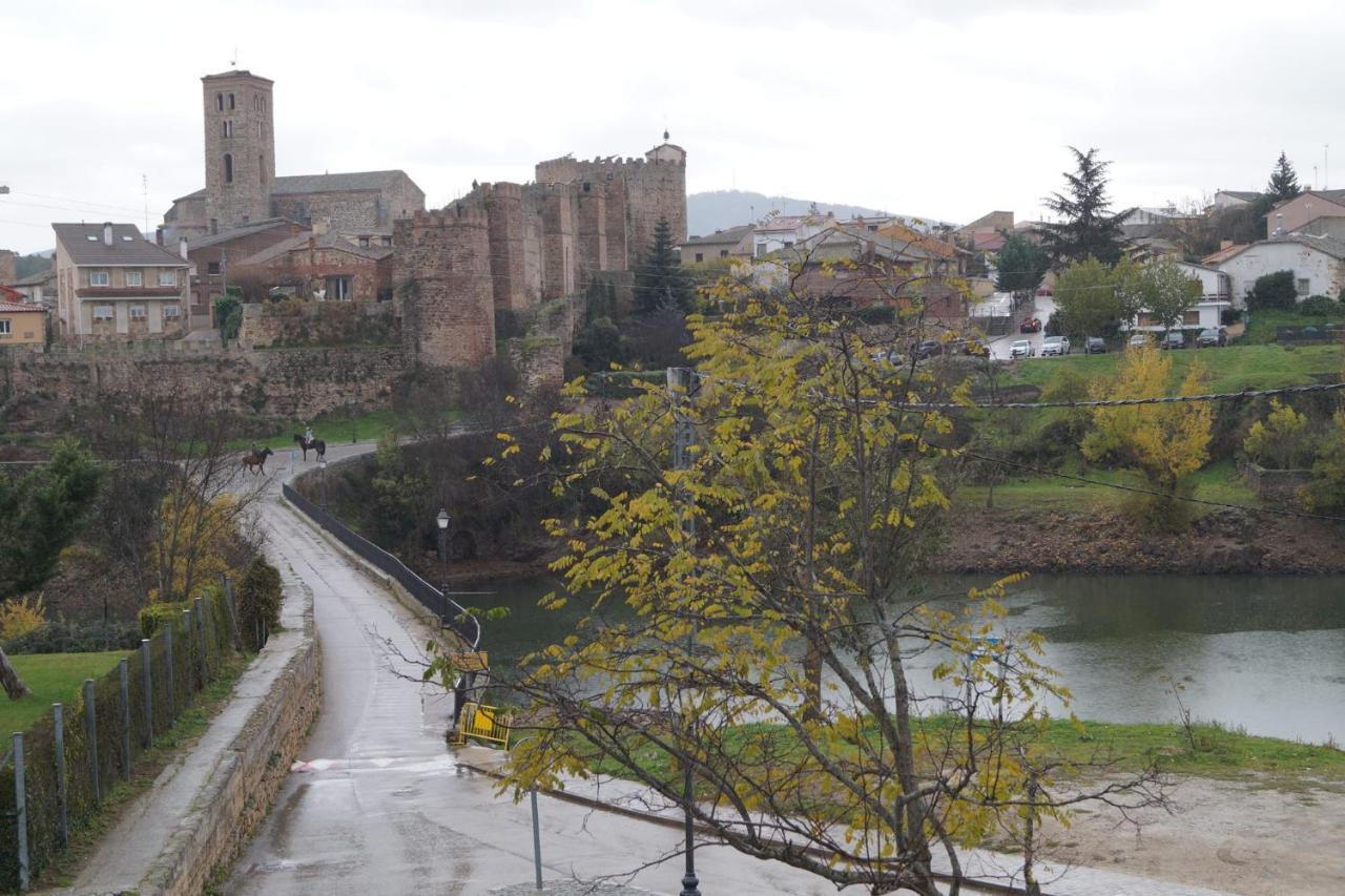 Apartmán Puente Viejo De Buitrago Casa Encina Buitrago del Lozoya Exteriér fotografie